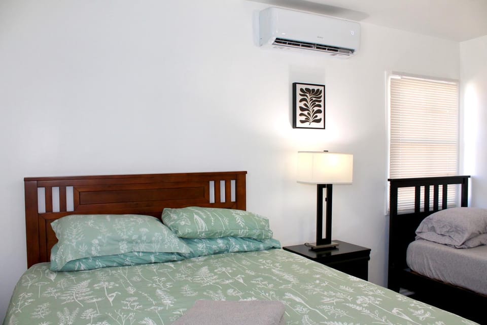 Los Angeles Red Rose Apartment in Monterey Park
