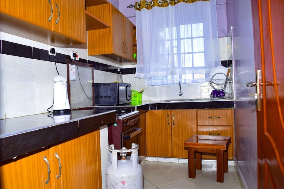 Kitchen or kitchenette, kitchen