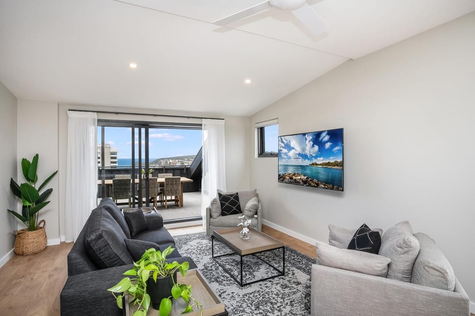 TV and multimedia, Balcony/Terrace, Living room, Dining area
