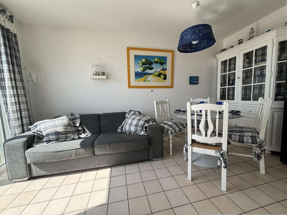 Appt 2 pièces CHATELAILLON PLAGE - CL040-R24 Apartment in Nouvelle-Aquitaine