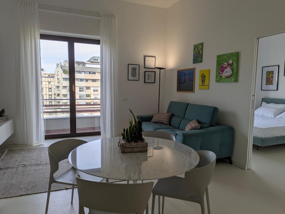 Living room, Photo of the whole room, Dining area
