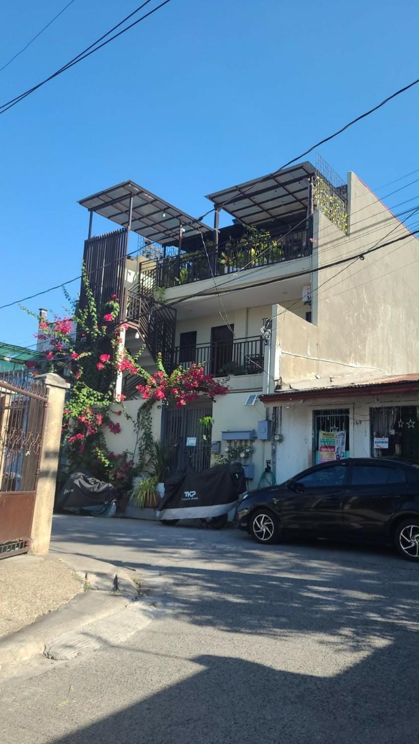A Suburban Haven, top floor unit with Balcony- at Camarin Caloocan City!! Apartment in Quezon City