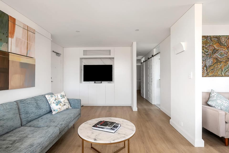 TV and multimedia, Living room, air conditioner