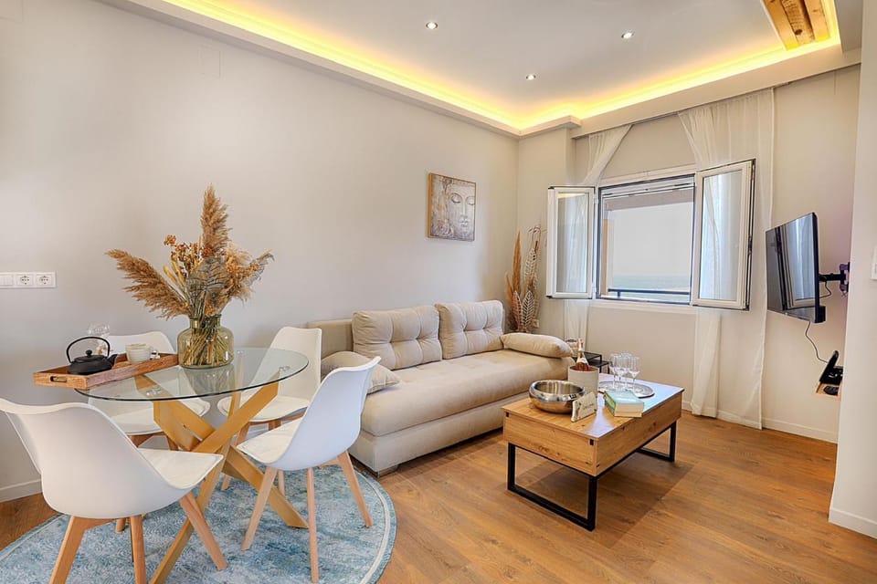 TV and multimedia, Living room, Seating area