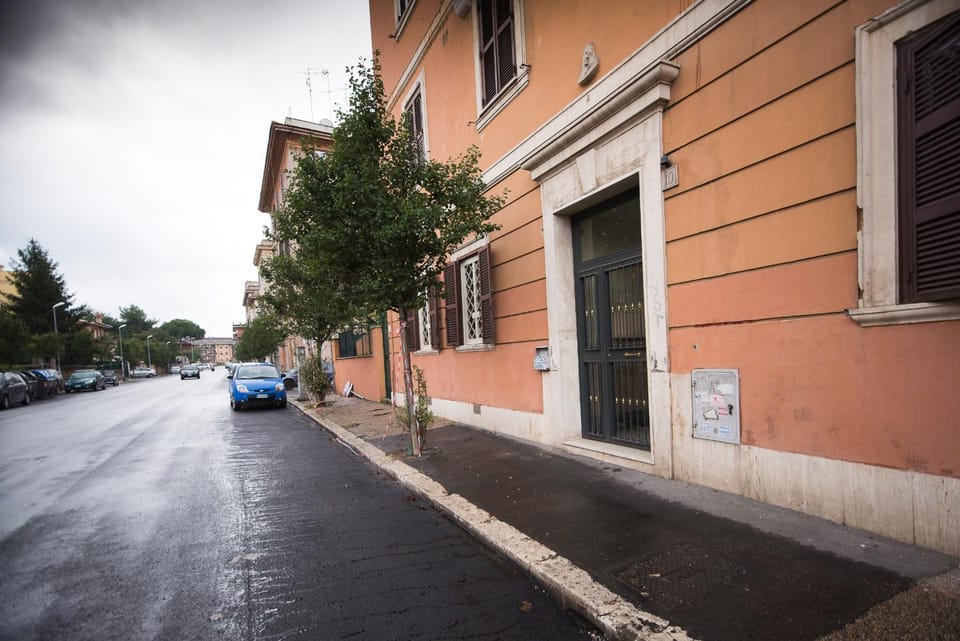 Property building, Neighbourhood, Street view