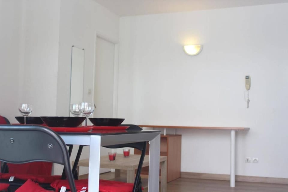Appt 2 pièces LA ROCHELLE - LR030-C123 Apartment in La Rochelle