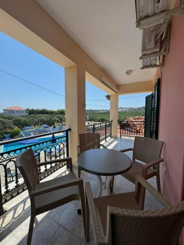 Day, Natural landscape, View (from property/room), Balcony/Terrace, Pool view