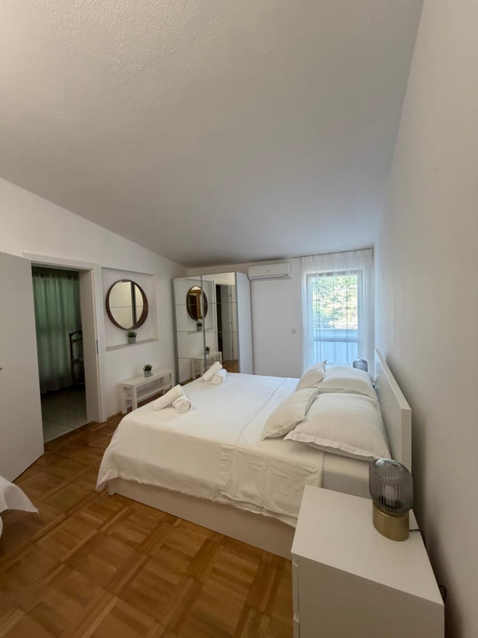 Apartments Vera Brela,Free private parking,sea view Apartment in Brela