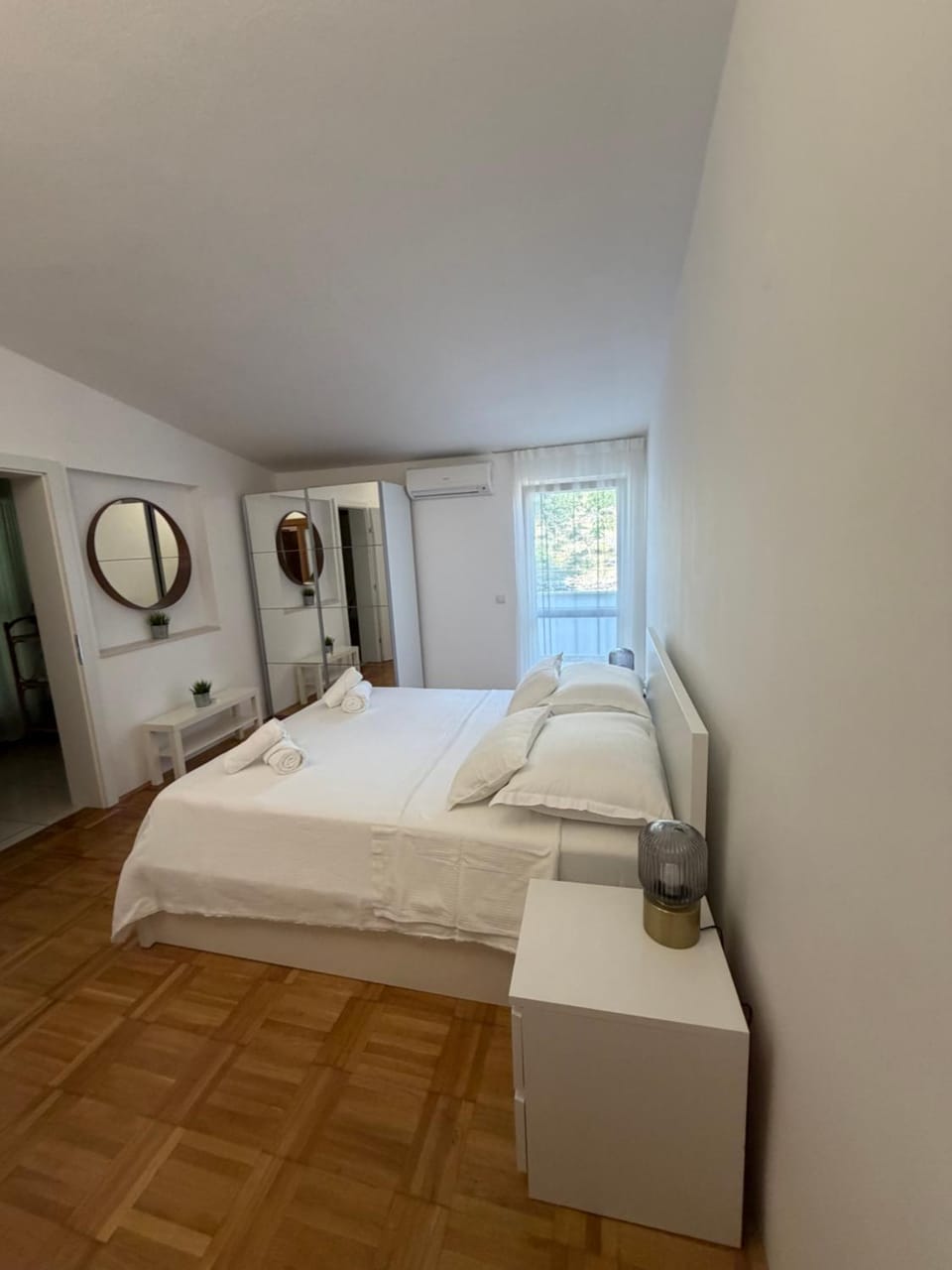 Apartments Vera Brela,Free private parking,sea view Apartment in Brela