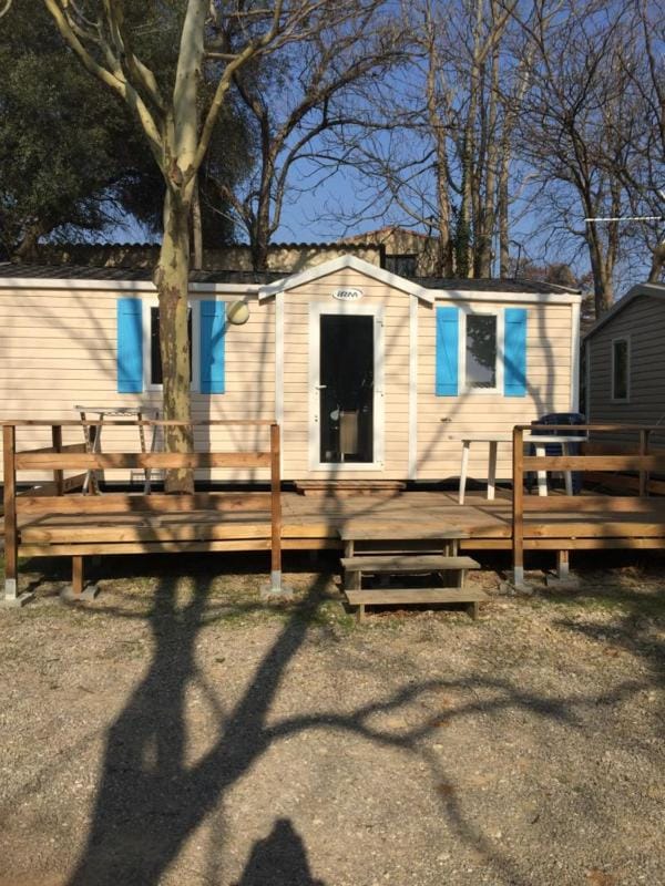 camping le clos fleuri Campground/ 
RV Resort in Occitanie