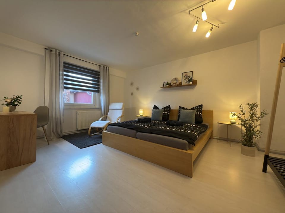 Bed, Living room, Photo of the whole room, Bedroom