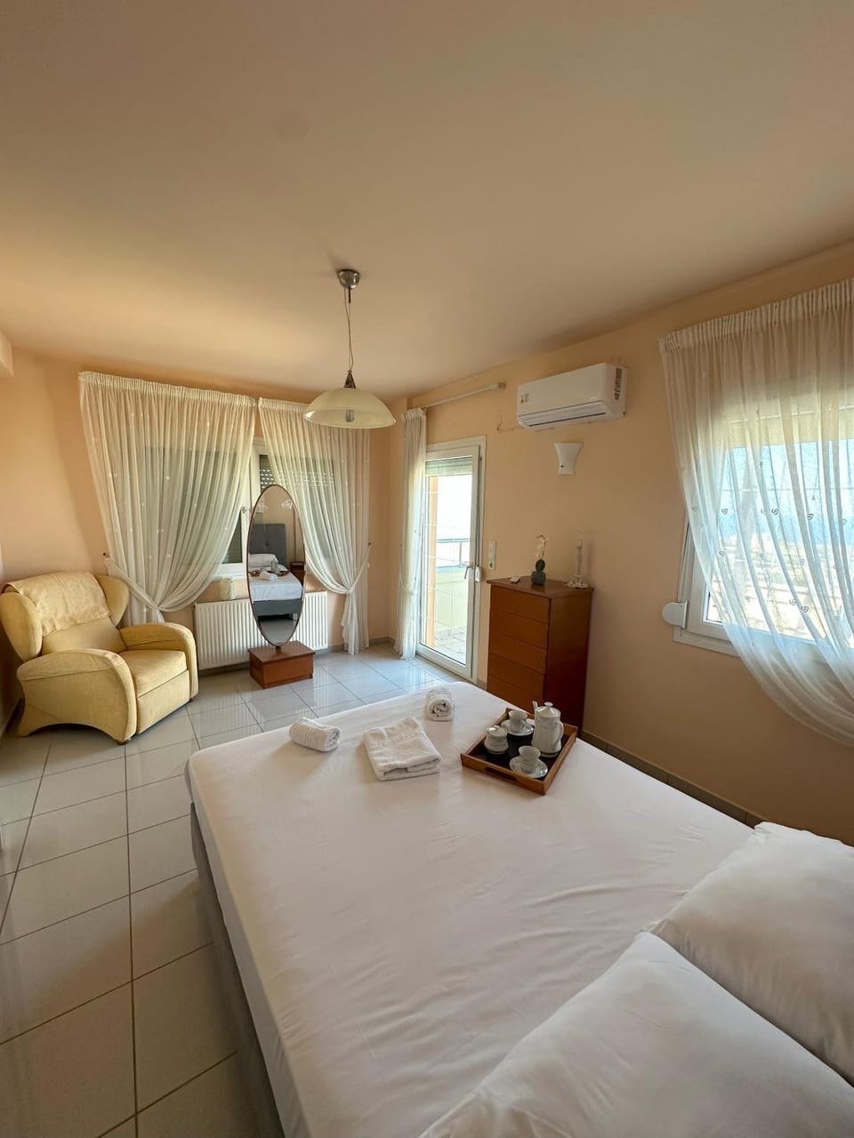 Bed, Photo of the whole room, Bedroom, towels, air conditioner