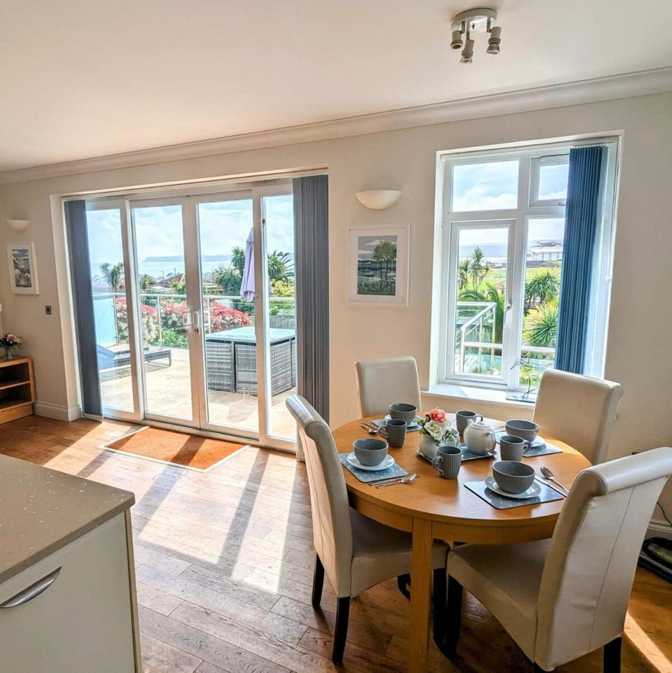 4 Goodrington Lodge Apartment in Paignton