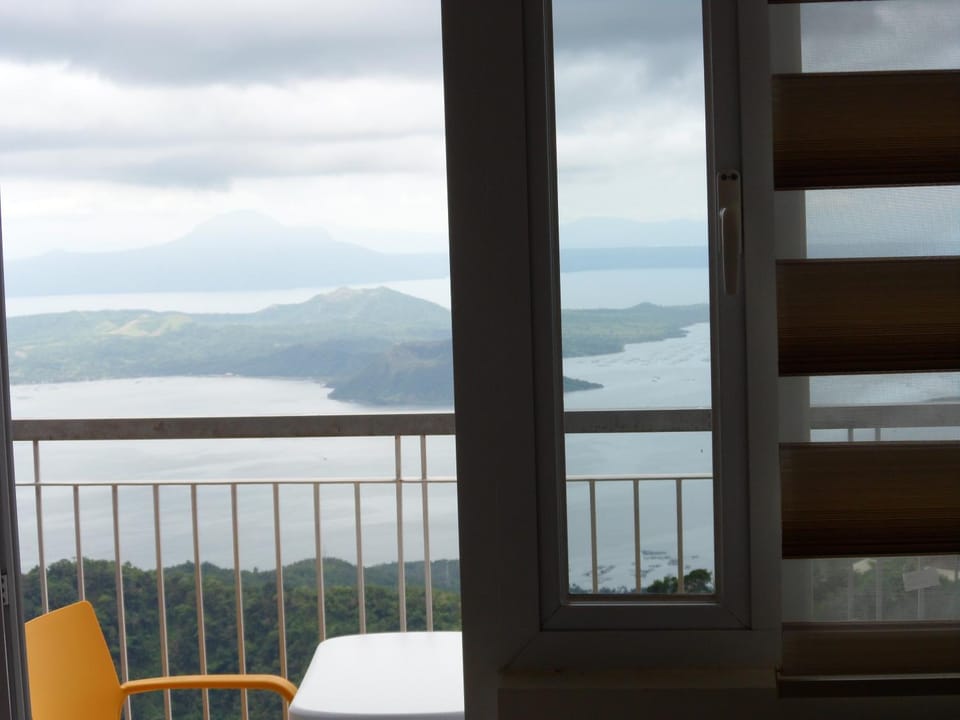 Natural landscape, View (from property/room), Balcony/Terrace, Lake view