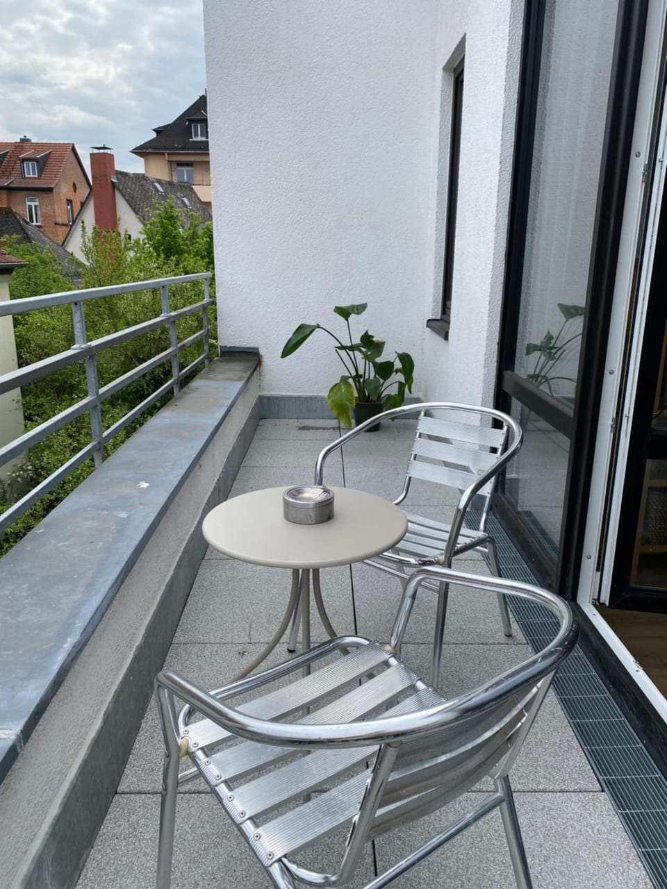 Apartment zentral in Gießen mit Balkon! Apartment in Giessen