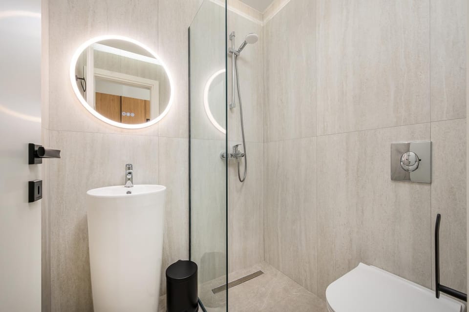 Shower, Toilet, Bathroom