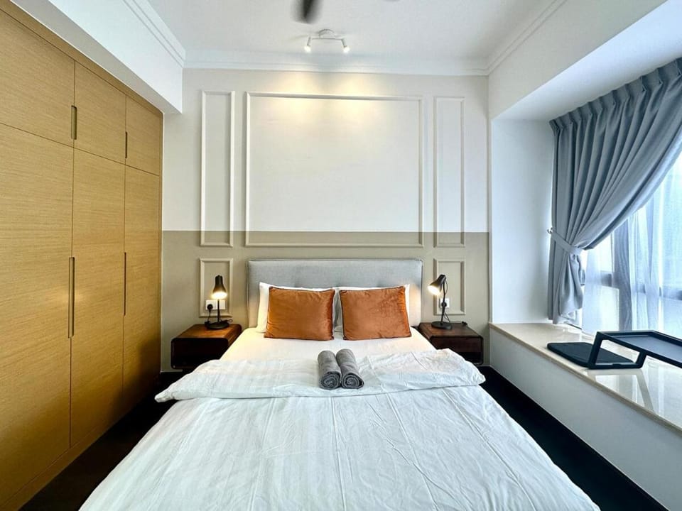 R&F Seaview Suite Walking to CIQ 2B2B Apartment in Johor Bahru