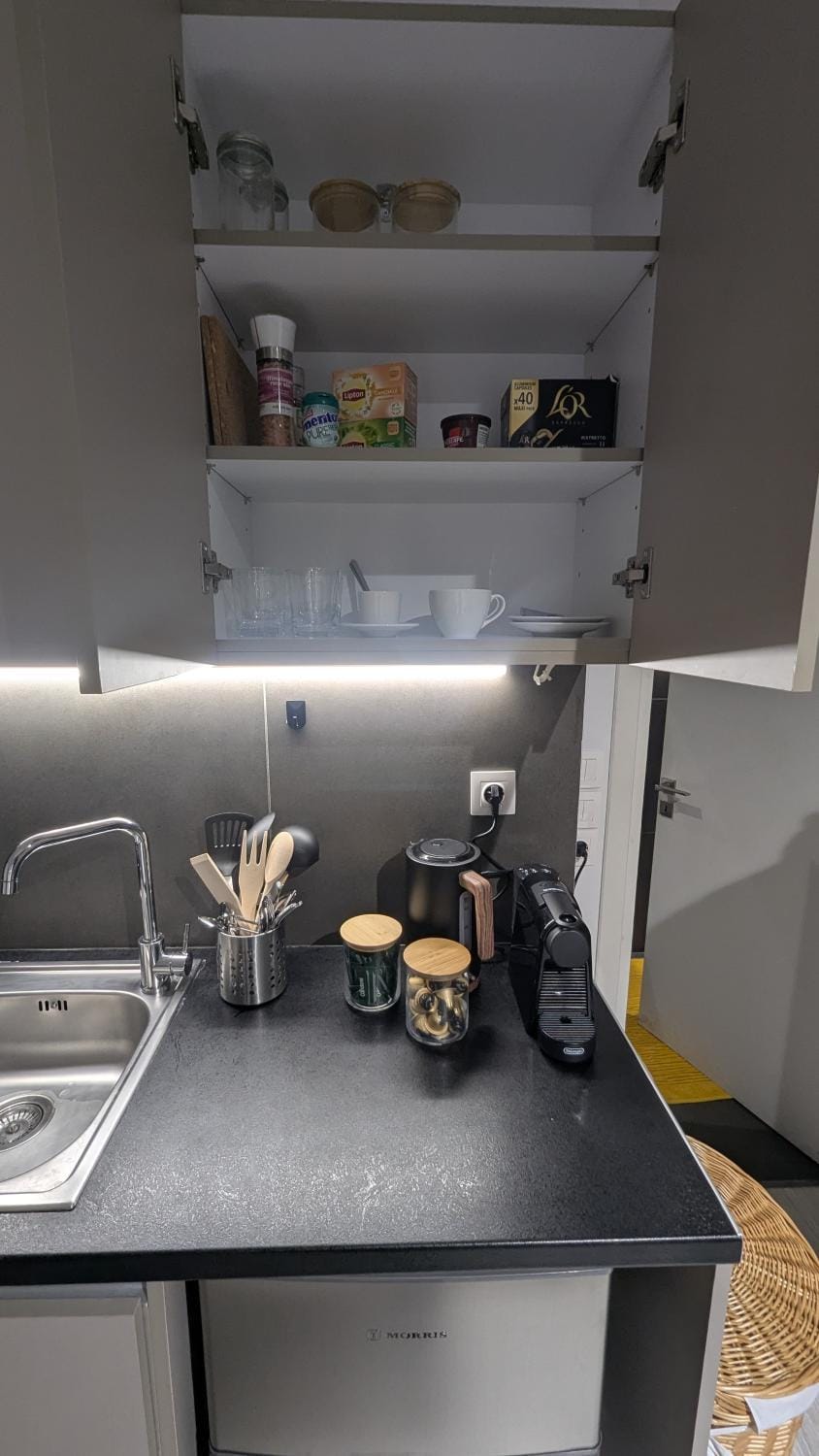 Coffee/tea facilities, Kitchen or kitchenette, minibar
