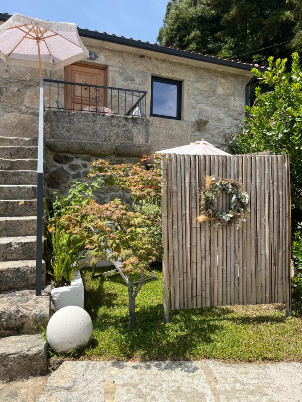 Patio, Day, Garden, Garden view