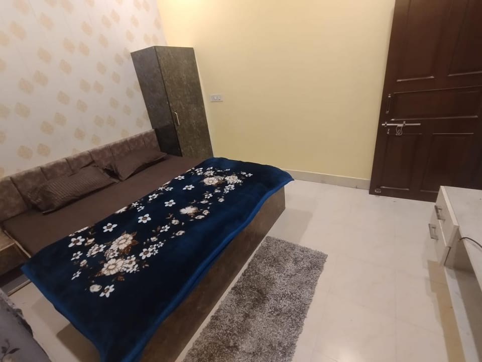 Sudarshan Home Stay Hotel in Varanasi