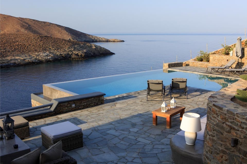 Patio, Day, Natural landscape, View (from property/room), Balcony/Terrace, Seating area, Mountain view, Pool view, Sea view, Swimming pool, sunbed