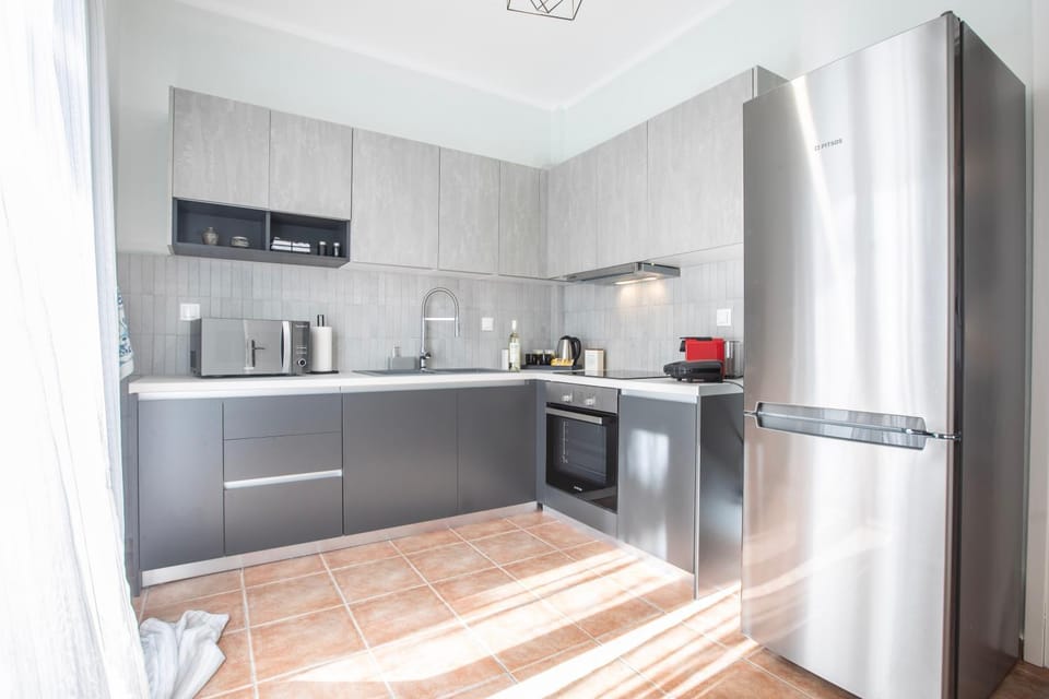 Kitchen or kitchenette, oven, stove
