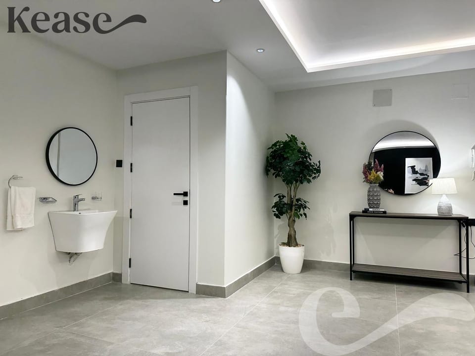 Toilet, Bathroom, Text overlay