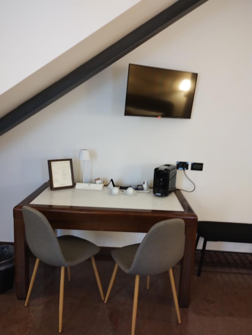 TV and multimedia, Coffee/tea facilities, Dining area