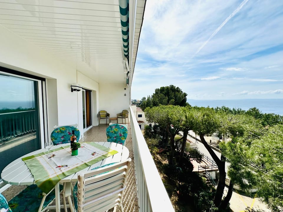 GLOBAL IMMO 3387 Corsario Apartment in Roses