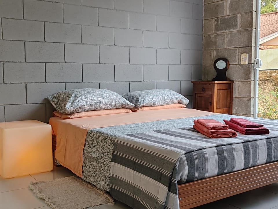 Bed, Decorative detail, Bedroom, furniture, towels, towels