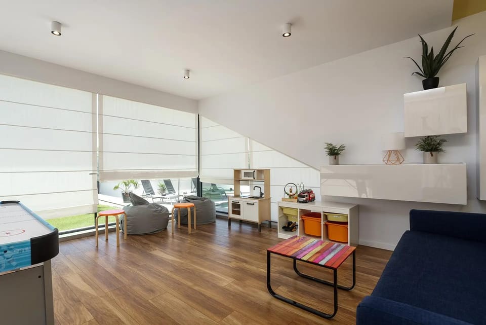 Communal lounge/ TV room, Living room