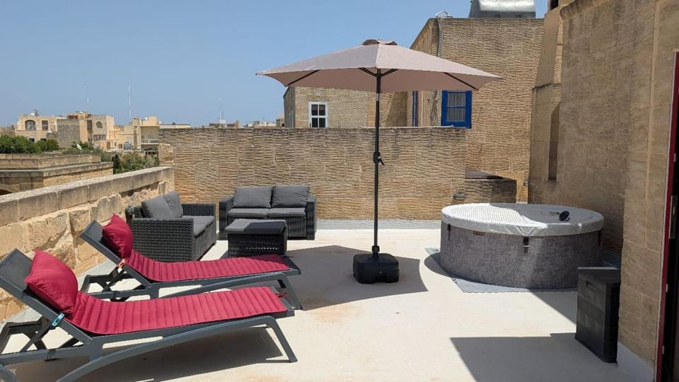 Razzett Pepprina Poppy Farm Bed and Breakfast in Malta