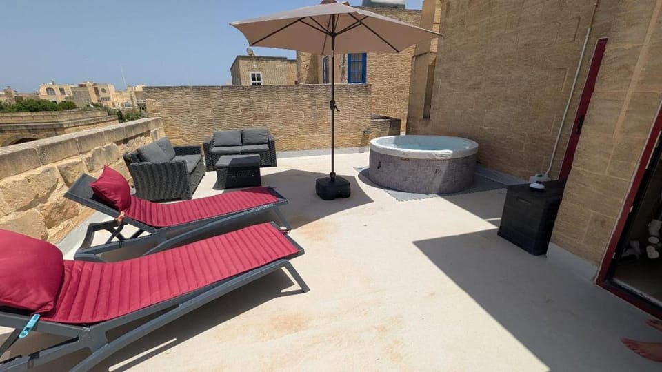 Razzett Pepprina Poppy Farm Bed and Breakfast in Malta