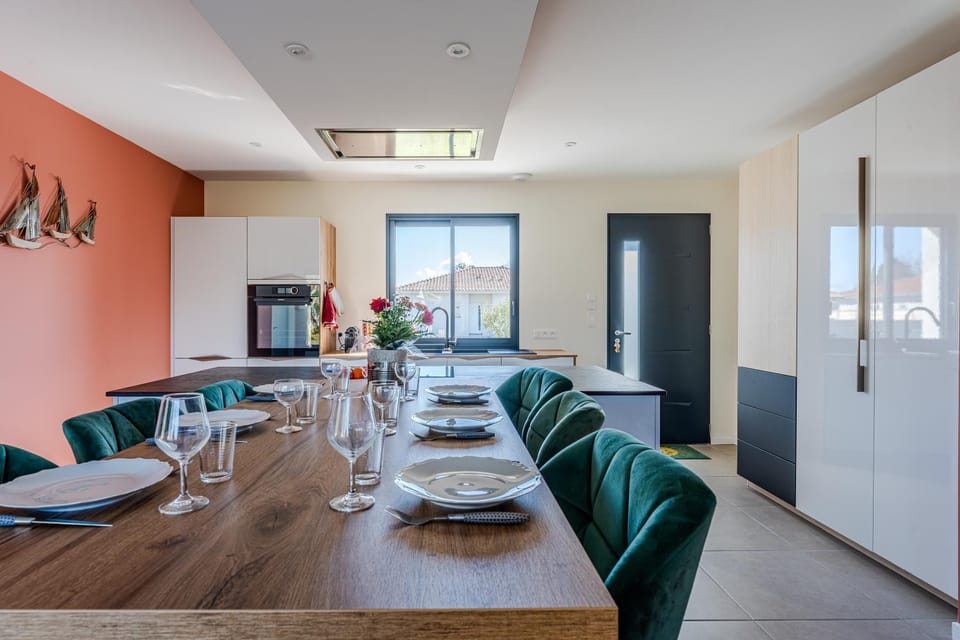 Communal kitchen, stove, stove, kitchen