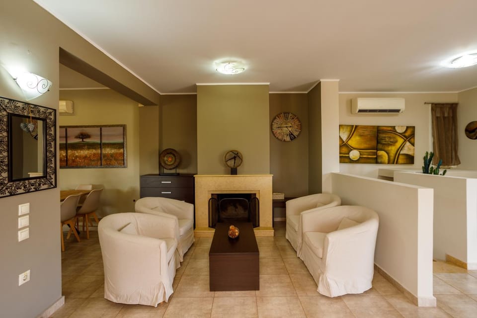 Living room, fireplace