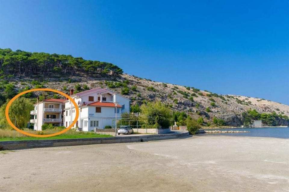 Apartment in Lopar with sea view, balcony, air conditioning, Wi-Fi 4419-4 Apartment in Lopar