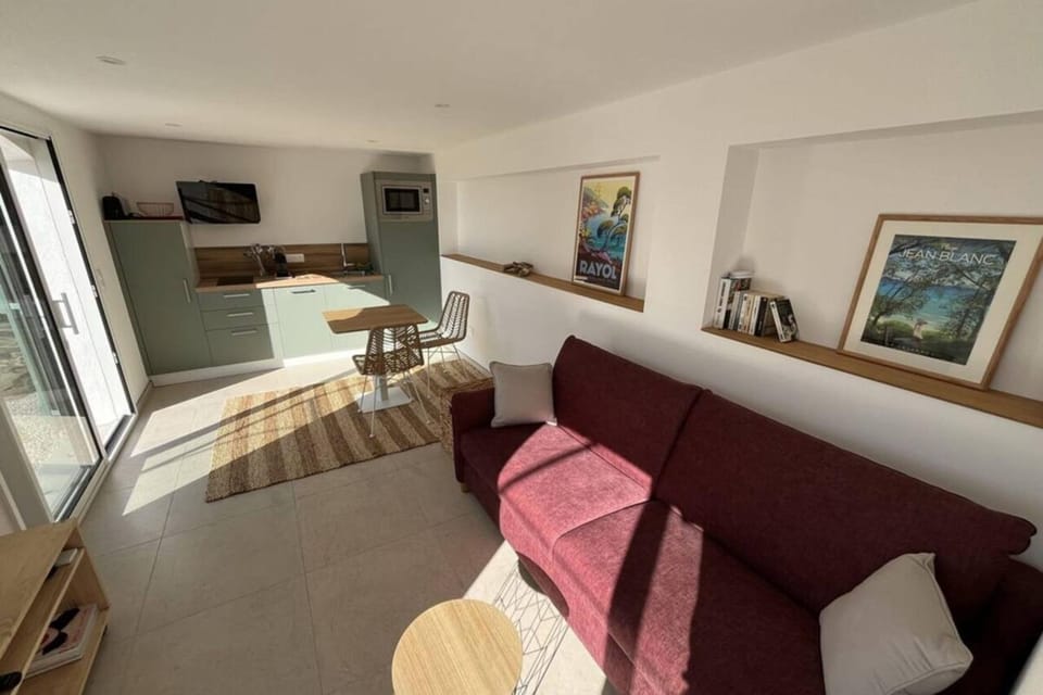 TV and multimedia, Kitchen or kitchenette