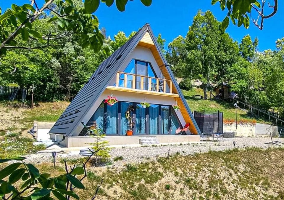 Property building, Spring, Summer, Seasons