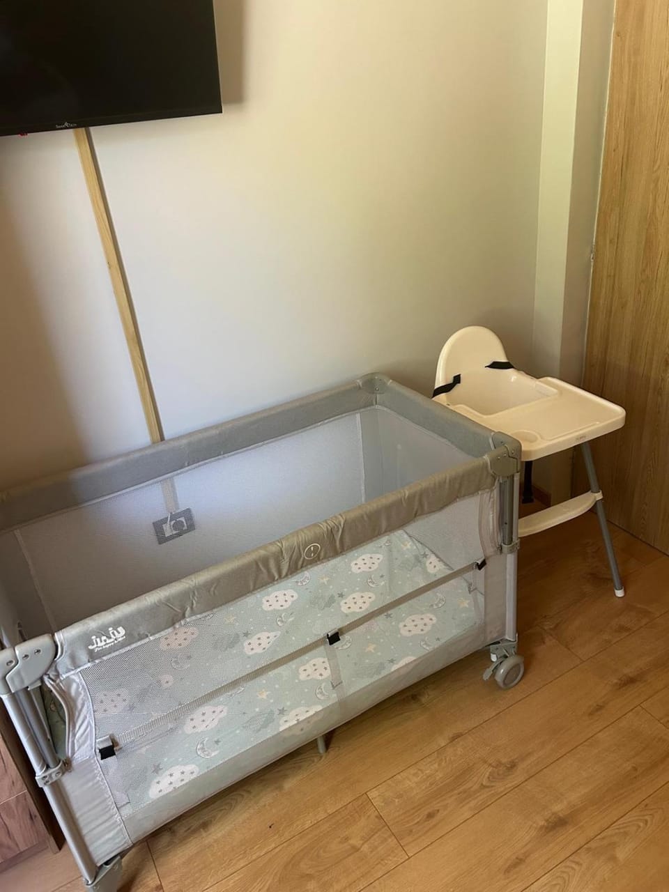 cot