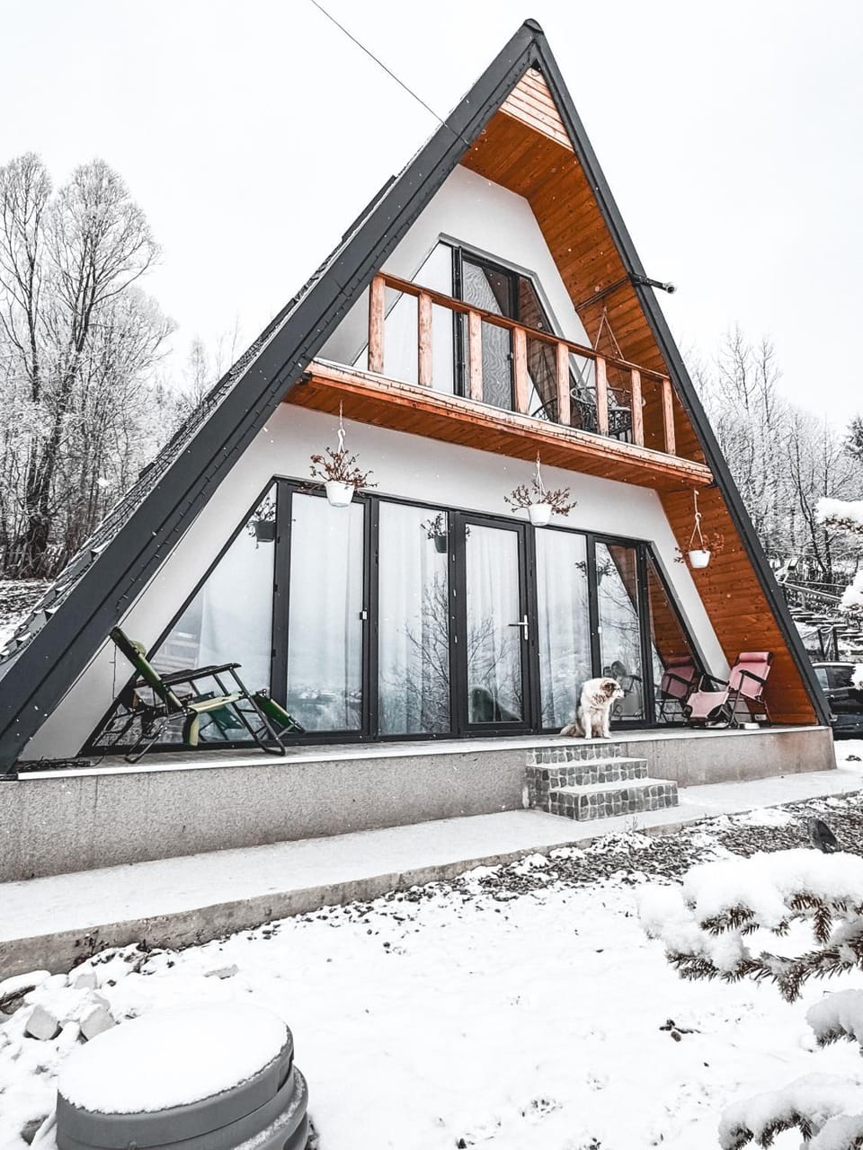 Property building, Day, Winter