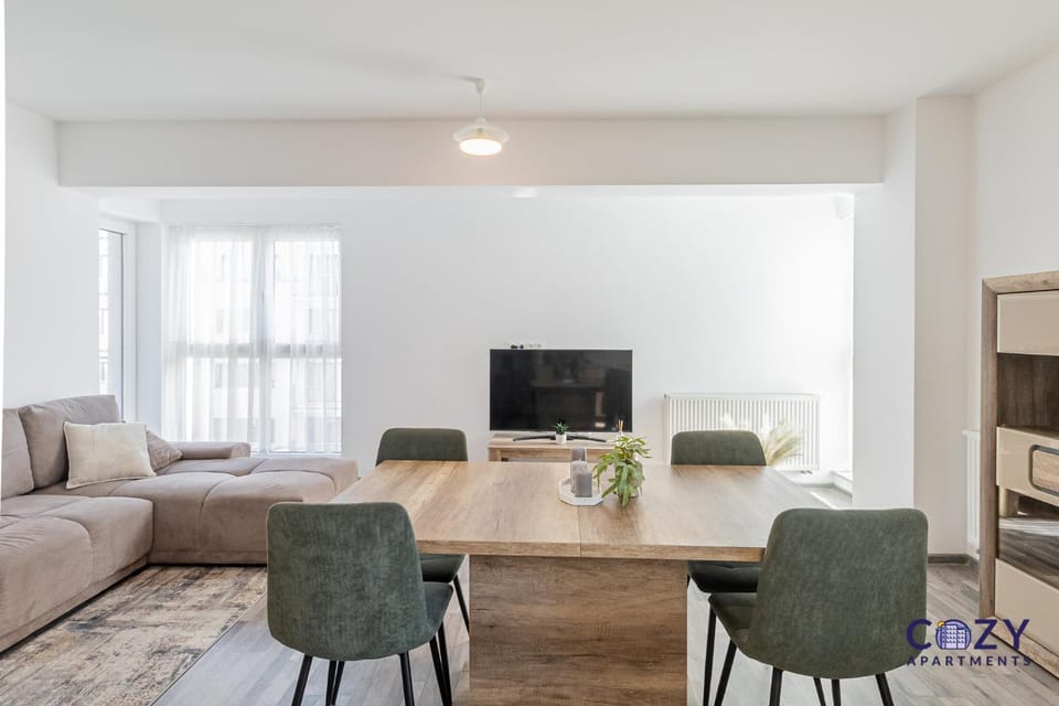 Communal lounge/ TV room, TV and multimedia, Living room, Seating area, Dining area, Evening entertainment