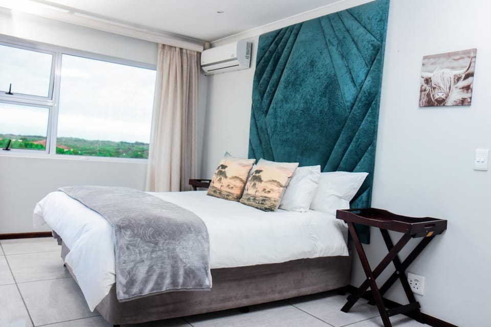 Bed, Bedroom, air conditioner