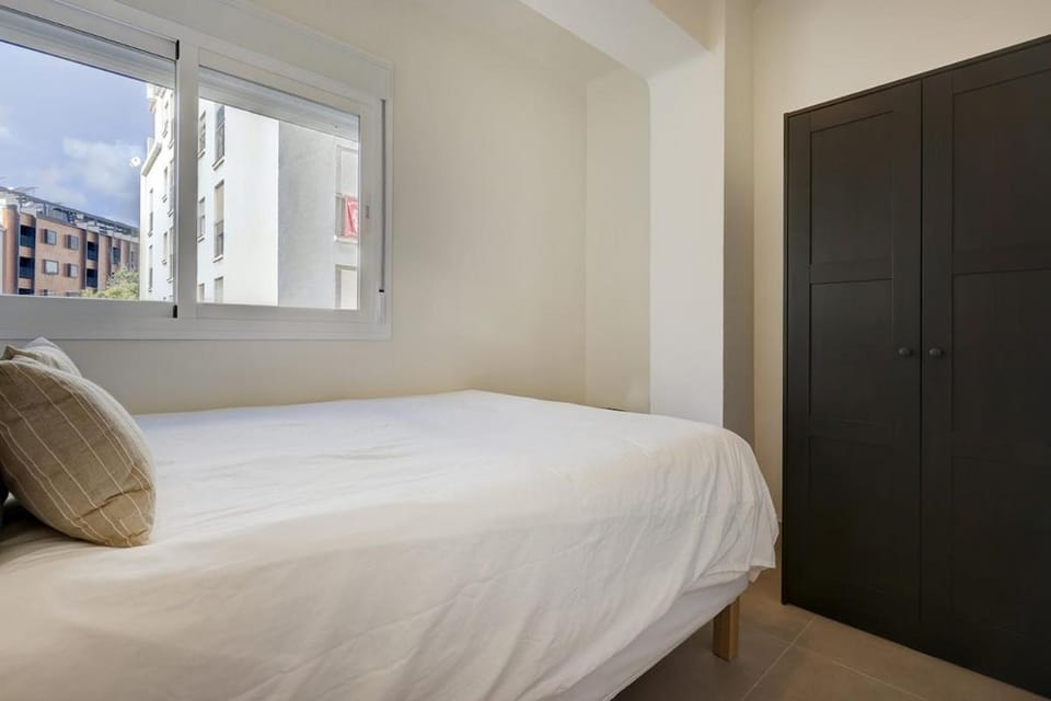 Bed, Photo of the whole room, Bedroom, wardrobe
