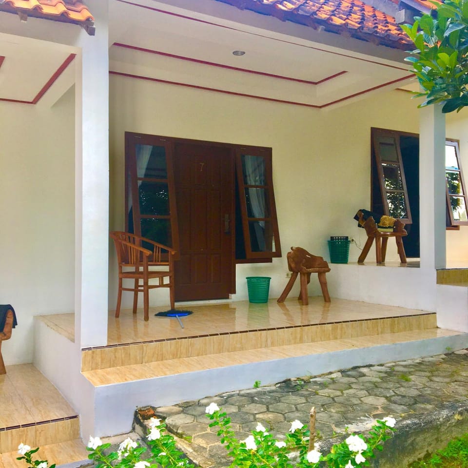 Karimunjannah House Bed and Breakfast in Indonesia