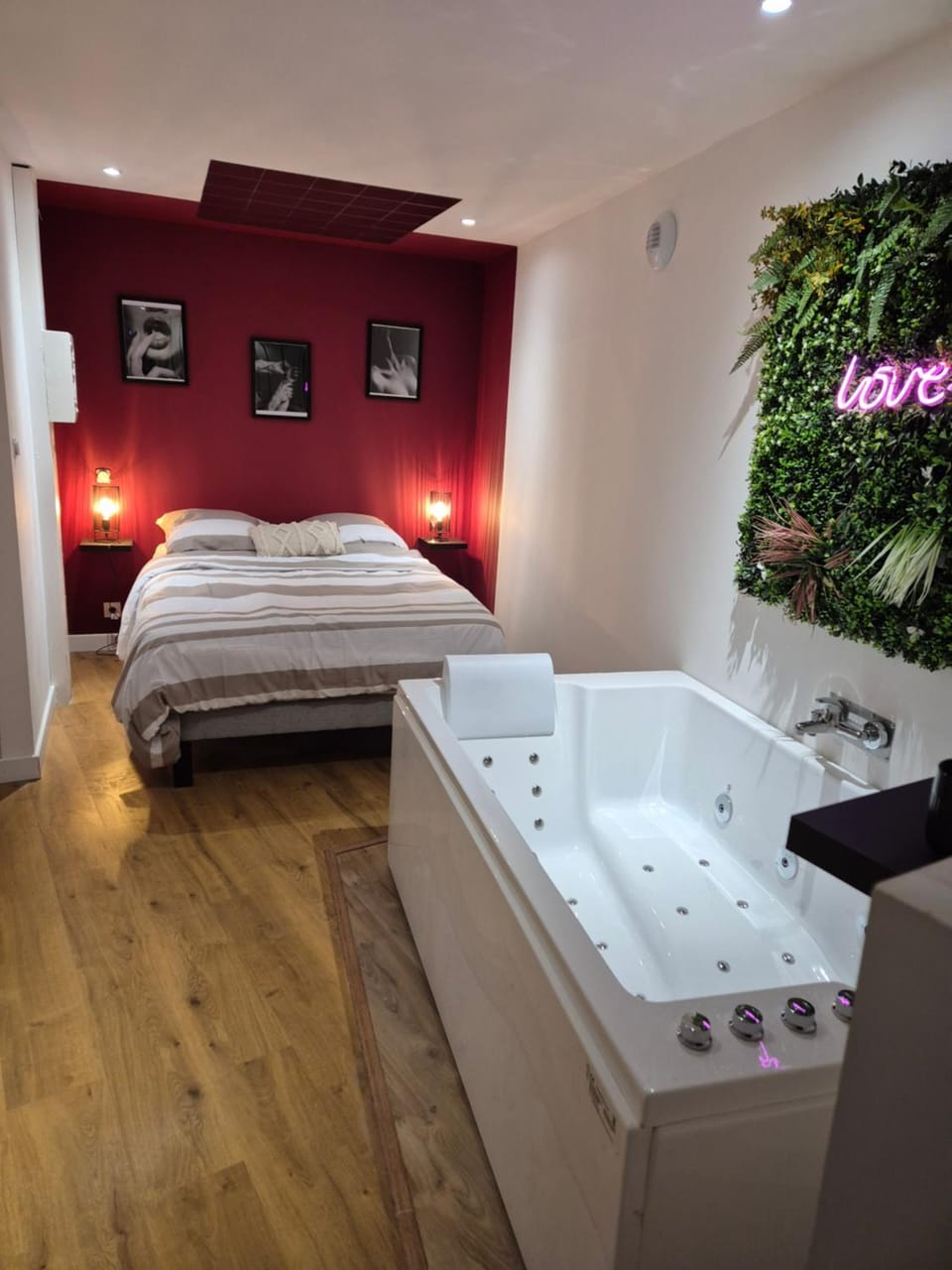 Love room les étoiles du désir Apartment in Nouvelle-Aquitaine