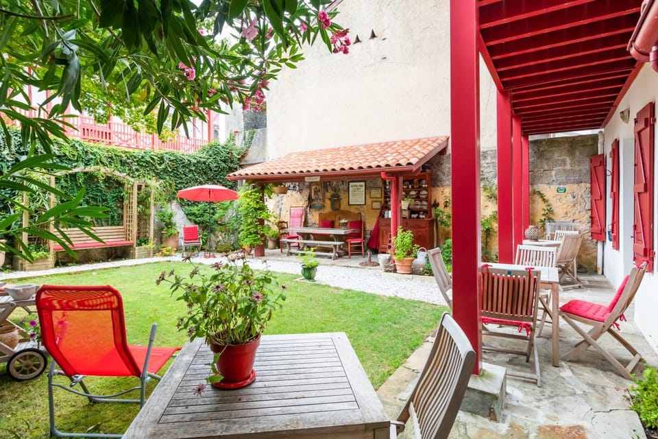 La Devinière Hotel in Ciboure
