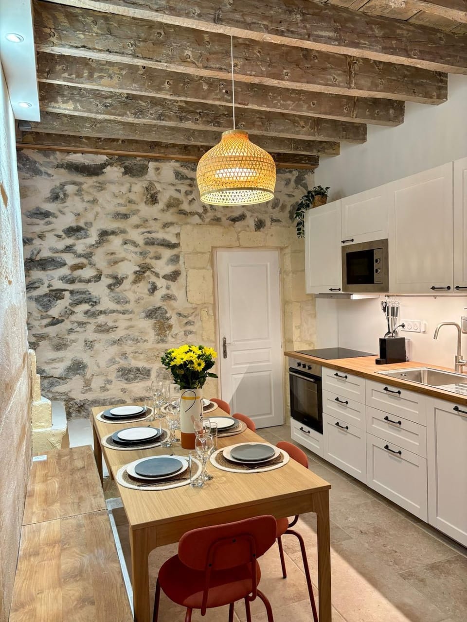 Kitchen or kitchenette, Dining area, dishwasher, oven, stove