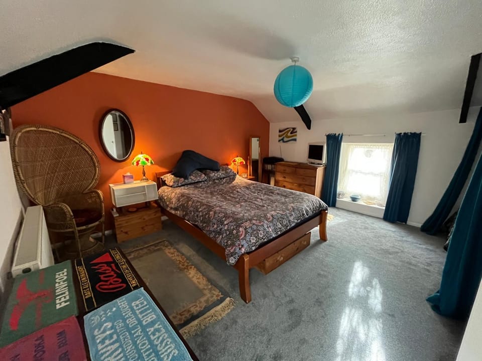 Bed, Bedroom