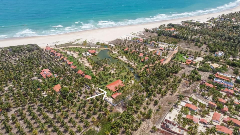 Property building, Bird's eye view, Beach