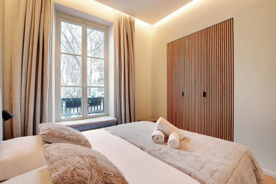 Bed, Photo of the whole room, Bedroom, towels, wardrobe